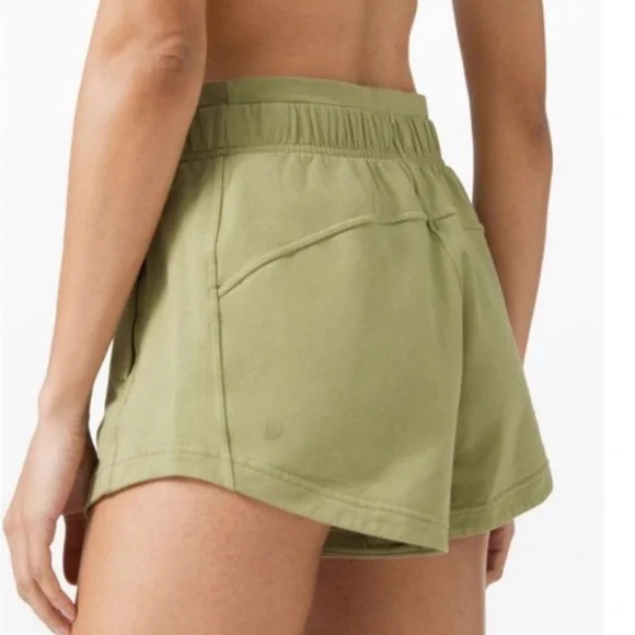 Lululemon Athletica Green Athletic Shorts with Elastic Waistband - Picture 2 of 7